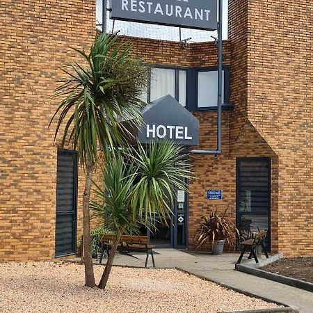 Hotel L'Etoile Aeroport - A61 卡尔卡松 外观 照片